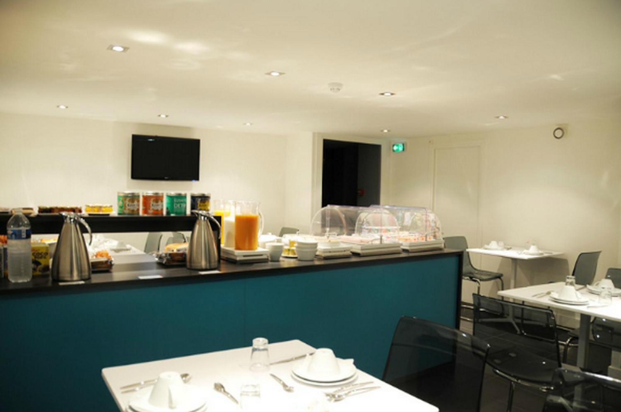 Arc De Triomphe Etoile Hotel Paris Restoran gambar